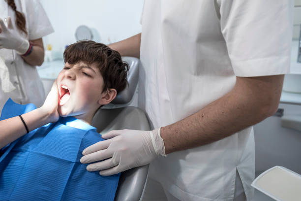 Best Broken or Cracked Tooth Emergency Dentist in Renton, WA